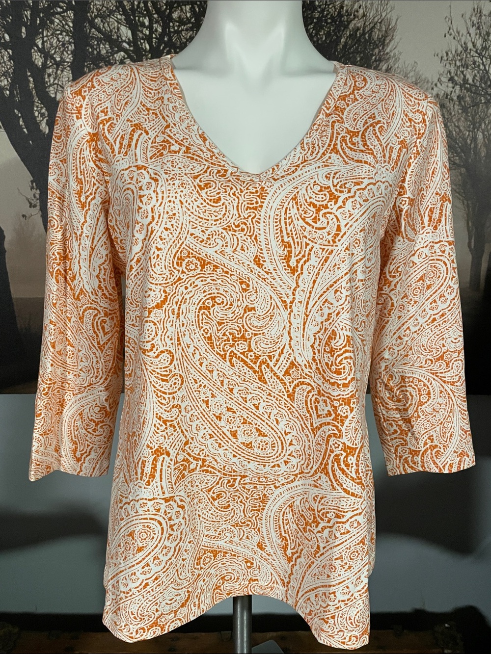 J. McLaughlin Orange and White Paisley V-Neck Long Sleeve Top - XL